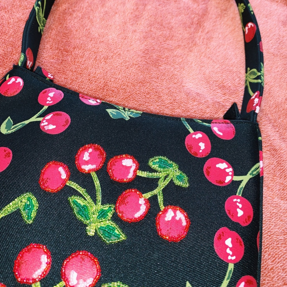 Vintage Cherry Purse 🍒
